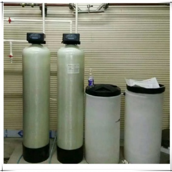 供应周口0.5吨-10吨软化水设备 锅炉水处理设备 软化树脂罐