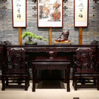 宁波景泓木堂家居建材有限公司（简称景红木堂）秉承工具精神，大师情怀，搭建“大师级”团队宗旨。公司专业
