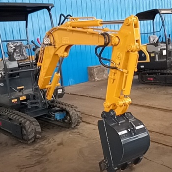 小型挖掘机家用农用果园挖土市政工程小钩机