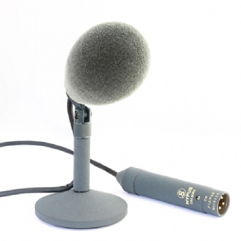 频率范围：20—20000 Hz 灵敏度：-34dB(20mV/Pa) 指向性：超心型 拾音角度：1