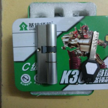 武汉武昌积玉桥开锁换锁芯修锁