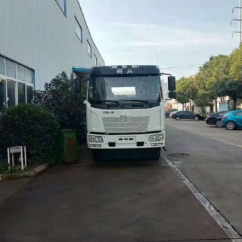 出售解放 J6大平板清障车