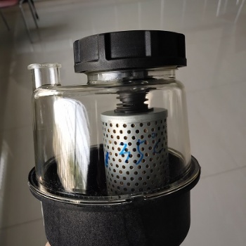 动力转向油壶，油罐，油杯，底座焊接，焊接尼龙