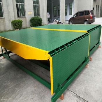 厂家专业定制固定式集装箱登车桥，月台式登车桥