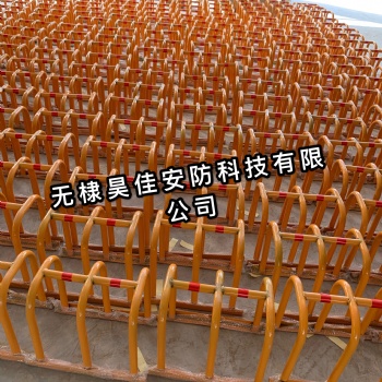 供应燃气管道防撞护栏 U形防撞栏 镀锌钢管围栏