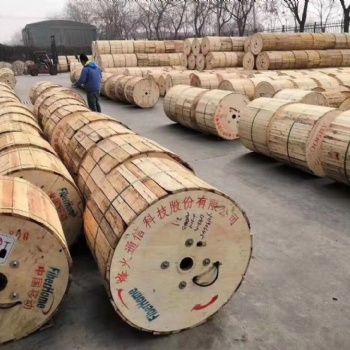 常年大量回收各个品牌工程剩余光缆，工程库压光缆、库存光缆