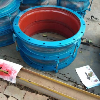 轴向内压式波纹补偿器注意事项