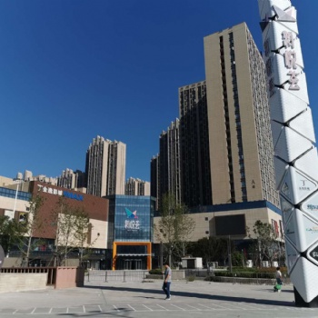 郑州户外LED大屏广告高新区新悦荟商场LED大屏广告