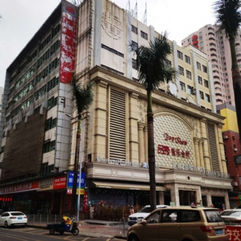 布吉、长龙地铁口办公室，无中介费，专属地址注册出红本