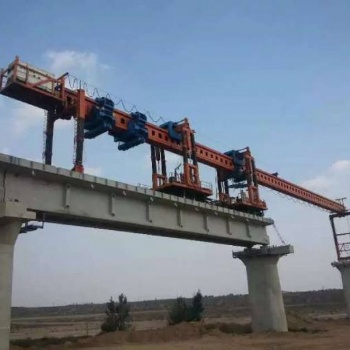 TJ32m-180t铁路架桥机