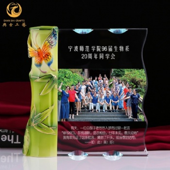 水晶校庆礼品厂家 高中毕业典礼纪念品