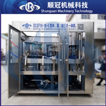 厂家直供瓶装水生产线色板灌装机