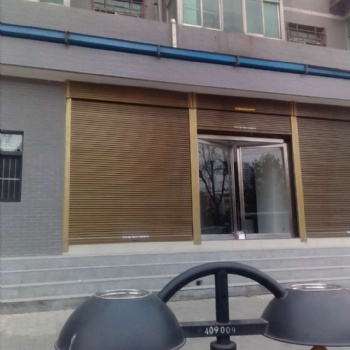 西安卷闸门整体施工 制作维修西安电动卷帘门厂 抗风门 提供维修