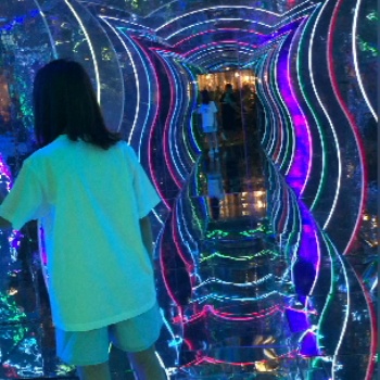 3D魔幻玻璃镜子迷宫，网红小屋，星空艺术馆，梦幻旅程，景区游乐设备