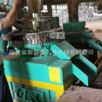 厂家定制颗粒饲料造粒机 家具边角料造?；?棉花杆颗粒造粒机