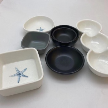 上海壹粤密胺酱油碟醋碟定做，料碟仿瓷餐具批发