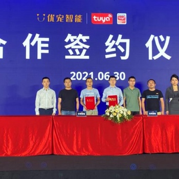 智能养宠时代，以IoT角逐千亿宠物市场