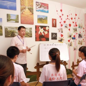 浮雕墙绘培训 壁画培训 想学墙绘先了解浪漫满屋手绘