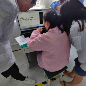 SMT**件测试仪，JCX830由传统的两人测试升级为单人测试，效率提升，**实现减人增效的作用