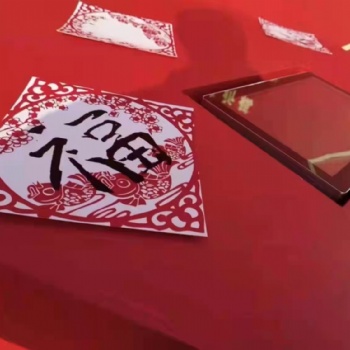 上海互动体感漫画互动创意绘画福字等即可漫画体感扭蛋机体感互动道具**租赁