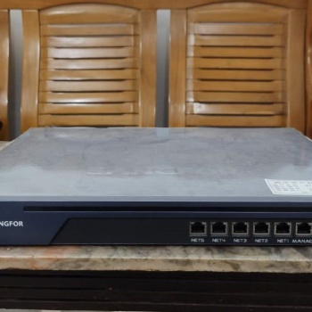 深信服负载均衡器AD-1000-B1200维修